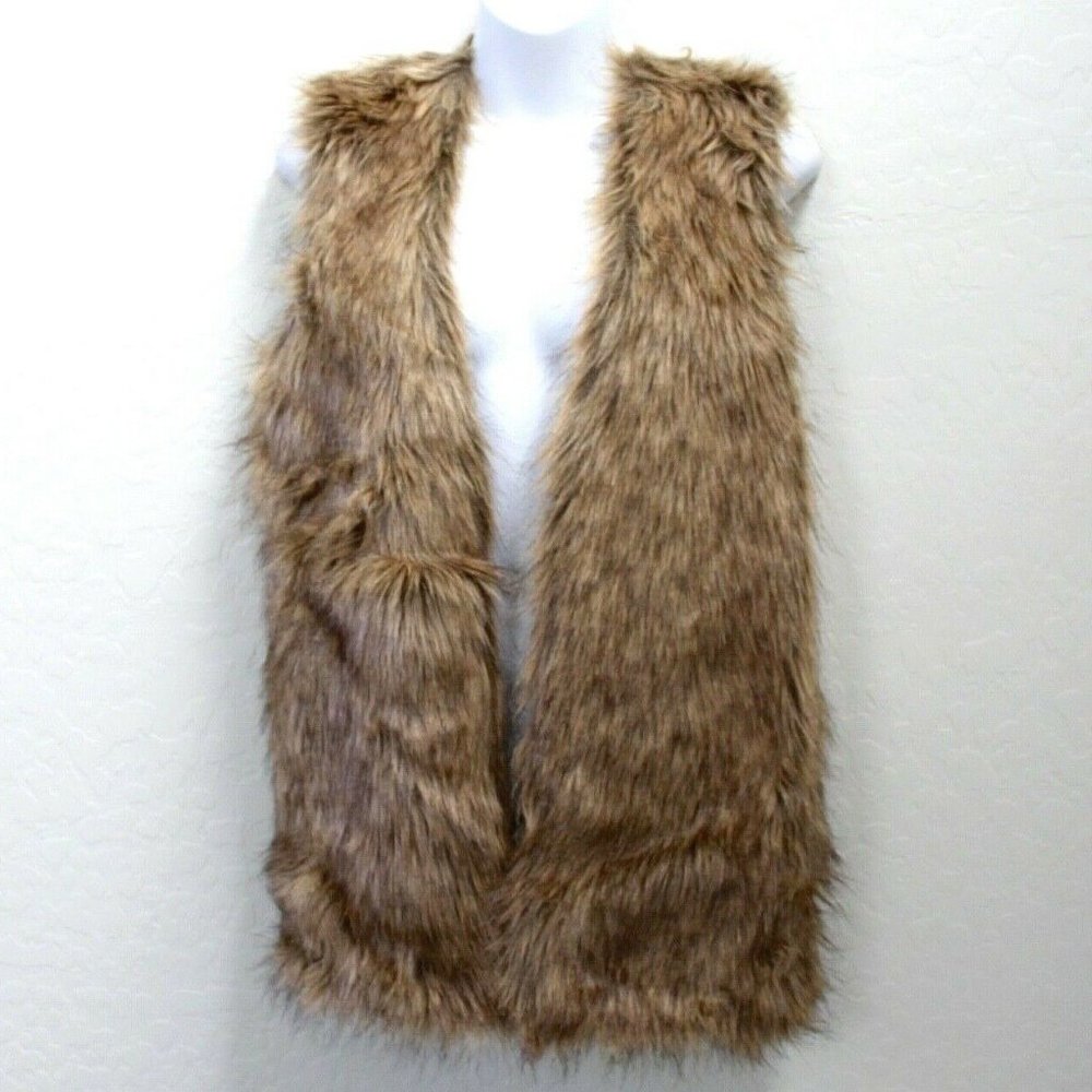 Xhilaration Faux Fur Knit Sweater Vest Size M